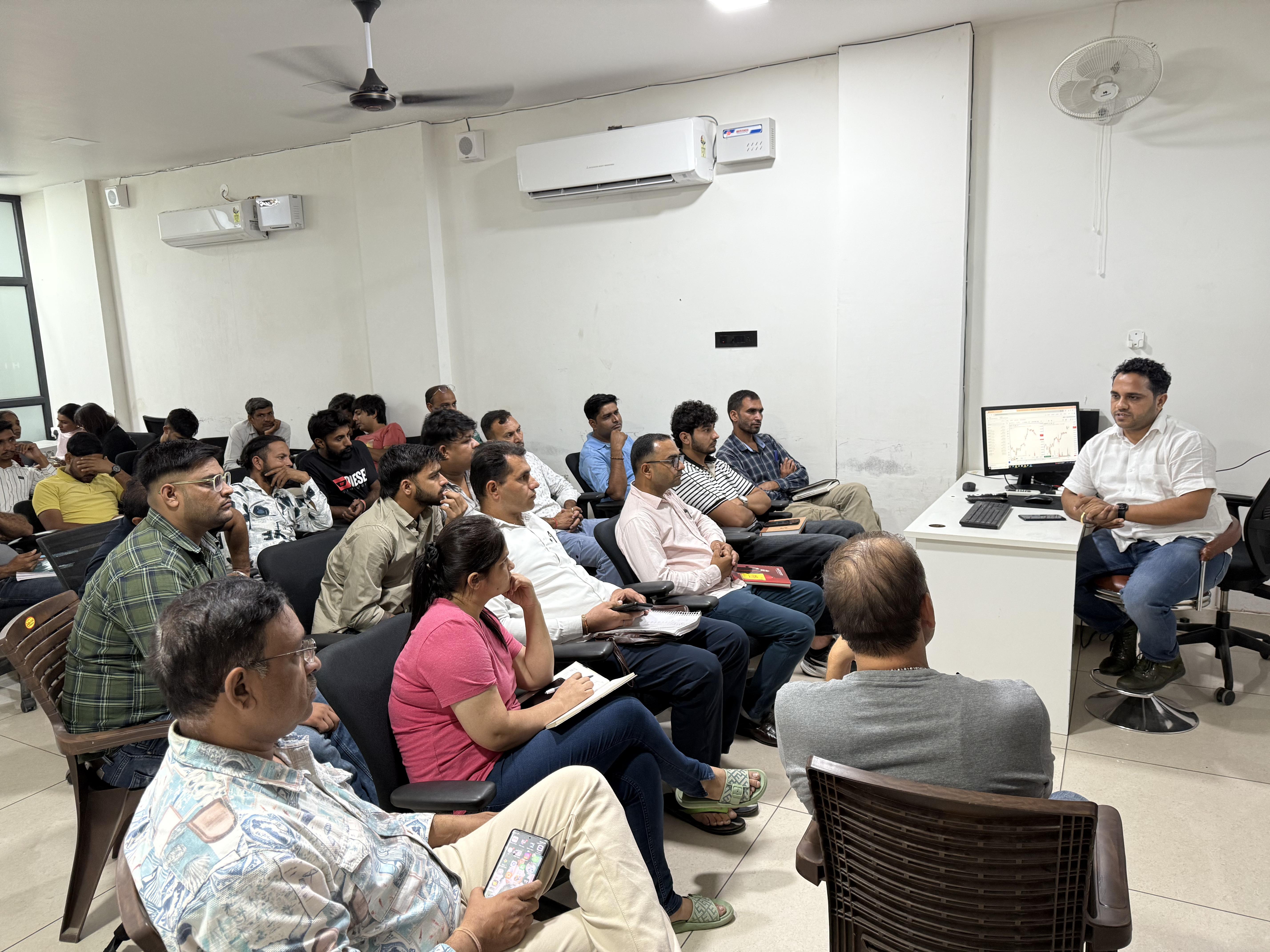 Transform Your Career with Stock Market Courses in Hisar